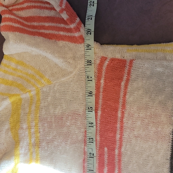 Vince Camuto drapey cream and pink cardigan - Picture 4 of 5